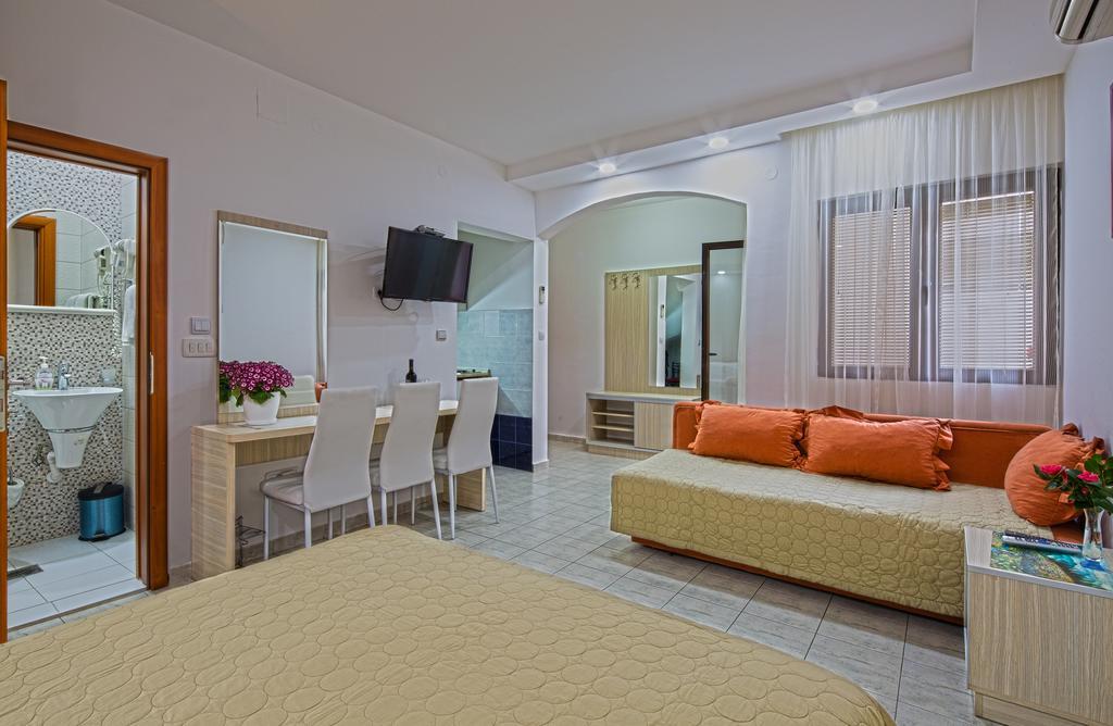 Harmonia Guest house *